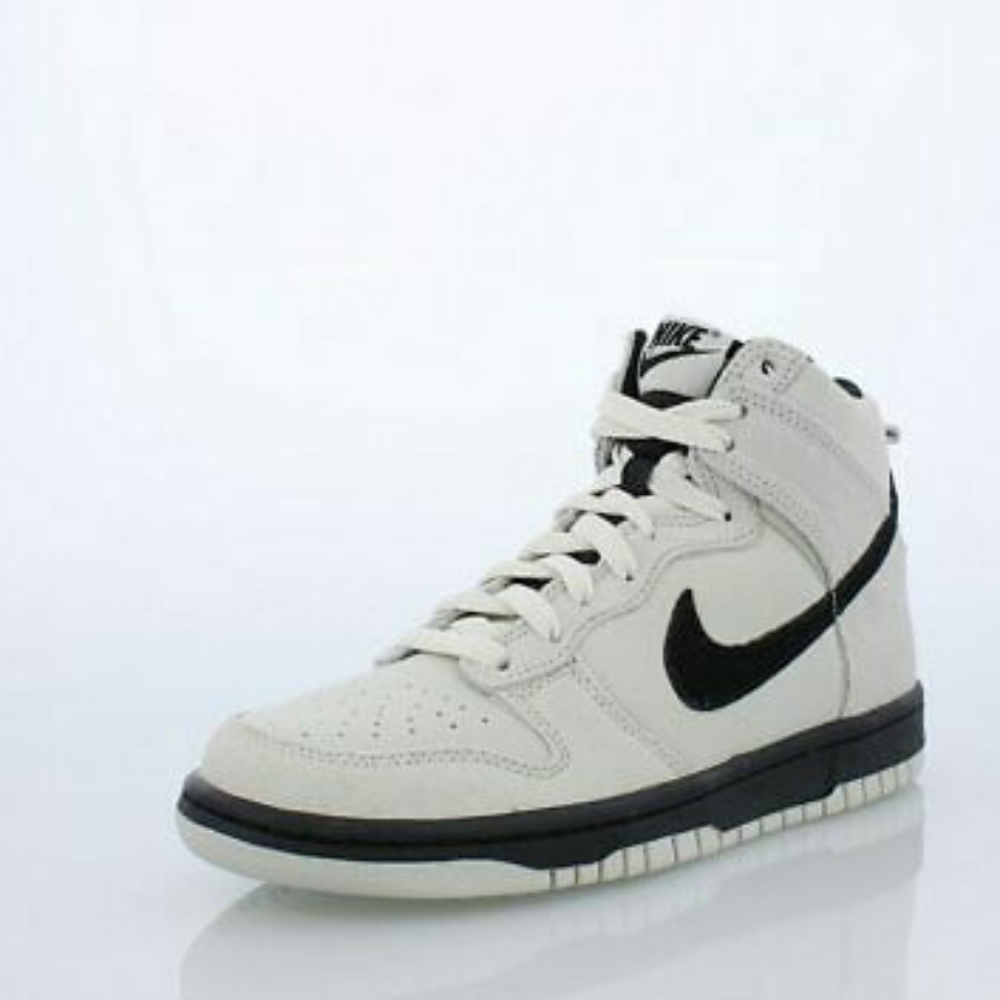 Nike Dunks (Lightbone)